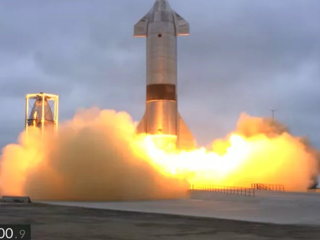 SpaceX Successfully Lands Starship SN15 For First Time Without Explosion